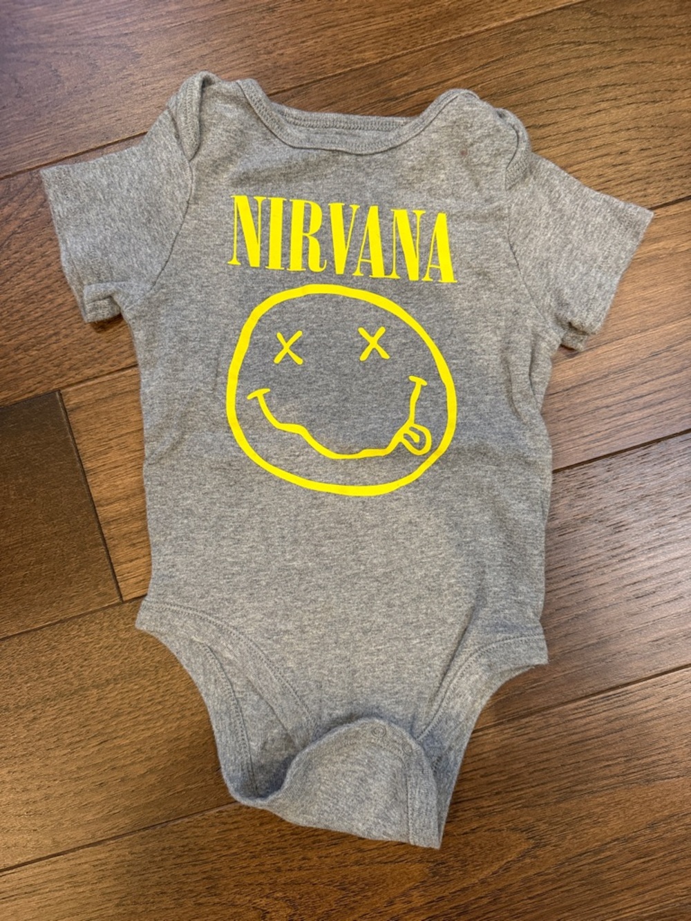 NIRVANA Gray One-Piece Bodysuit Size 18-24 Months - C34-021